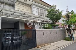 Rumah Mewah Siap Huni LT 205m2 di Cempaka Putih, Jakarta Pusat Rumah Mewah Siap Huni LT 205m2 di Cempaka Putih, Jakarta Pusat