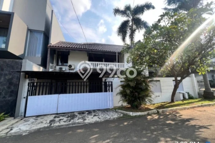 Rumah Luxury Modern Tanpa Renovasi di Pulomas Jakarta Timur Rumah Luxury Modern Tanpa Renovasi di Pulomas Jakarta Timur