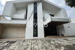 Rumah Mewah LB 950m2 Siap Huni Desain Elegan di Bangka, Jakarta Selatan Rumah Mewah LB 950m2 Siap Huni Desain Elegan di Bangka, Jakarta Selatan
