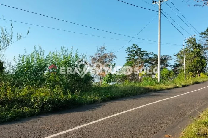 Dijual Tanah di , Luas 1090m2m², Akses Surakarta, Surakarta Dijual Tanah di , Luas 1090m2m², Akses Surakarta, Surakarta