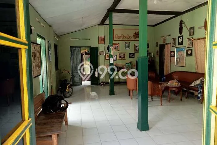 Rumah EXCLUSIVE! area Laweyan, Surakarta, LT 326m2m² LB 180m2m², BISA KPR Rumah EXCLUSIVE! area Laweyan, Surakarta, LT 326m2m² LB 180m2m², BISA KPR