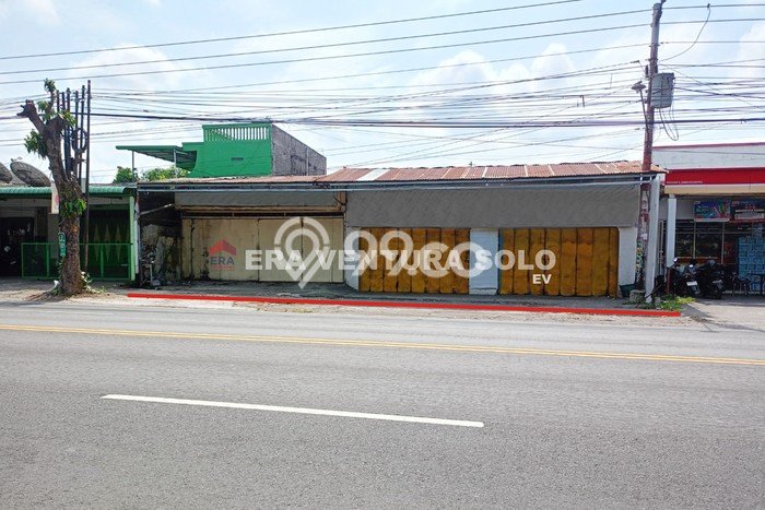 Dijual Komersial Area Bisnis Kawasan Colomadu, Luas 700m², Jalan Raya Dijual Komersial Area Bisnis Kawasan Colomadu, Luas 700m², Jalan Raya