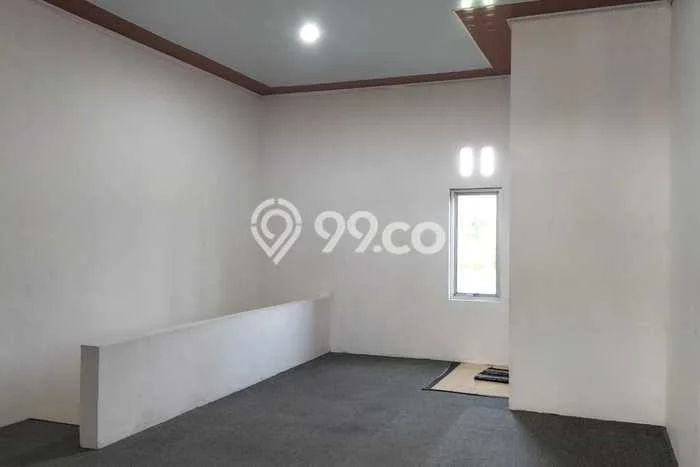 PELUANG EMAS! Ruko di Mojosongo, Luas 94m2m², Nilai Sewa Tinggi PELUANG EMAS! Ruko di Mojosongo, Luas 94m2m², Nilai Sewa Tinggi