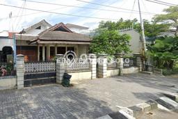 Rumah di Laweyan, 2 KM, Area Potensial Rumah di Laweyan, 2 KM, Area Potensial
