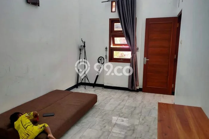 DIJUAL CEPAT! Rumah Asri area Tasikmadu, Karanganyar, LT 81m2m² LB 45m2m² Bisa Nego! DIJUAL CEPAT! Rumah Asri area Tasikmadu, Karanganyar, LT 81m2m² LB 45m2m² Bisa Nego!