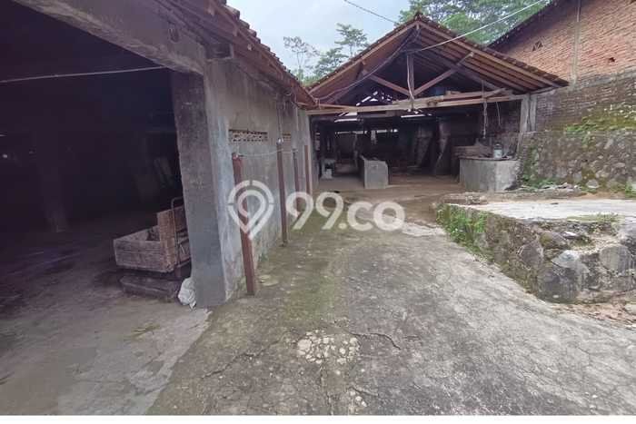 Komersial Bagus Dijual di Gladagsari Boyolali Strategis Cocok untuk Kembangkan Bisnis Komersial Bagus Dijual di Gladagsari Boyolali Strategis Cocok untuk Kembangkan Bisnis