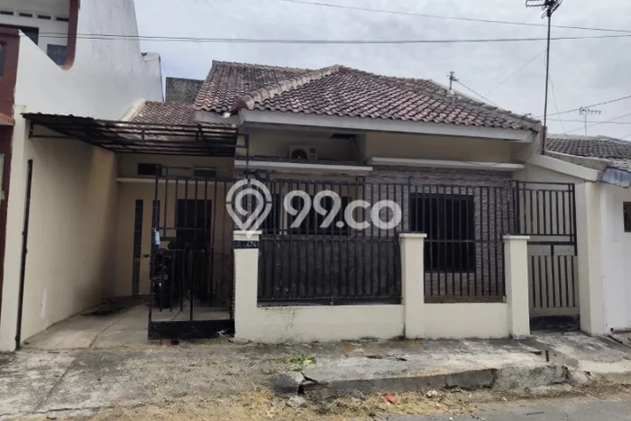 LIMITED UNIT! Rumah area Colomadu, 2 KM, LT 120m2m² LB 100m2m² LIMITED UNIT! Rumah area Colomadu, 2 KM, LT 120m2m² LB 100m2m²