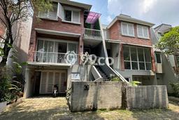 Rumah Area Nyaman di Pondok Labu, Jakarta Selatan, LT 143m² Bangunan 250m² Rumah Area Nyaman di Pondok Labu, Jakarta Selatan, LT 143m² Bangunan 250m²