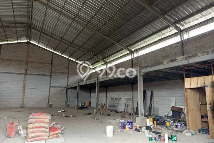 Unit Gudang Disewa Lokasi Cileungsi, Bogor Spesifikasi Luas Bangunan 700m2 Unit Gudang Disewa Lokasi Cileungsi, Bogor Spesifikasi Luas Bangunan 700m2