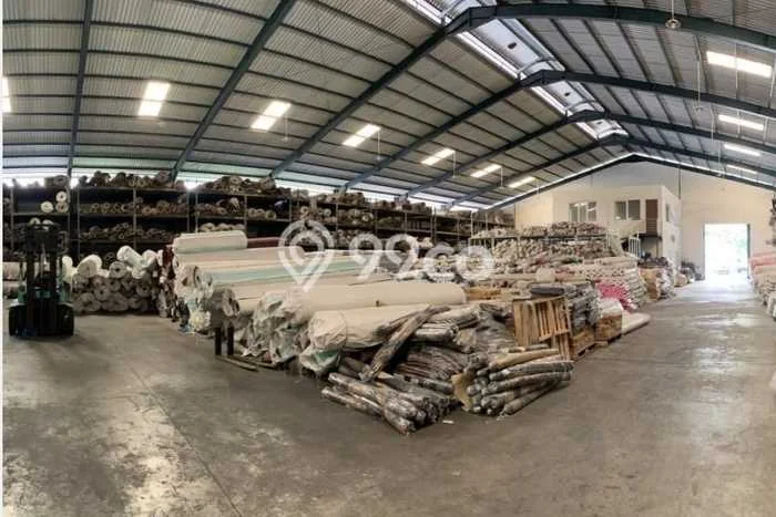 Gudang bagus disewakan di Kelapa Gading Jakarta Utara dengan LB 3200m2 harga sewa terbaik Gudang bagus disewakan di Kelapa Gading Jakarta Utara dengan LB 3200m2 harga sewa terbaik