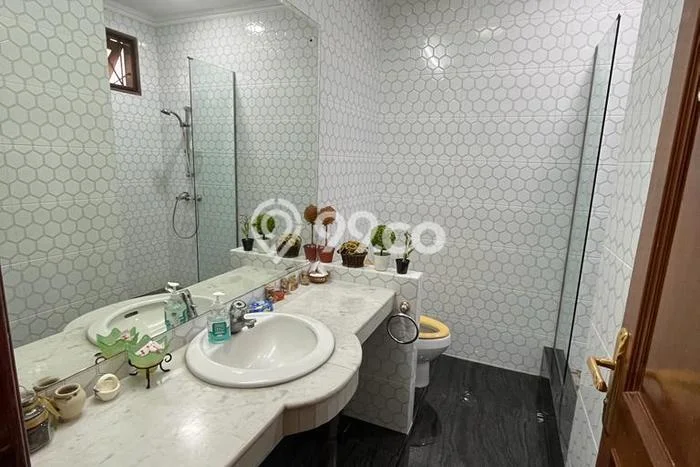 Dijual Rumah Luas Elegan Dengan View Eksklusif di Pluit, Jakarta Utara Dijual Rumah Luas Elegan Dengan View Eksklusif di Pluit, Jakarta Utara