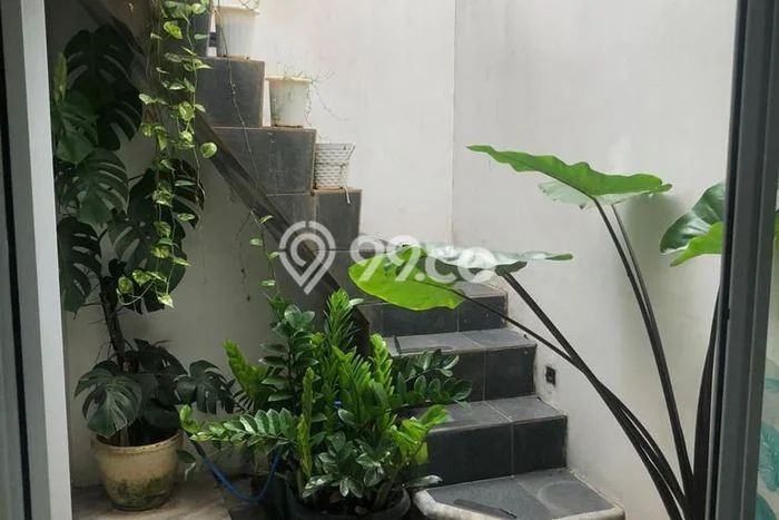 Rumah Elit Modern Siap Huni di Puri Indah Jakarta Barat Rumah Elit Modern Siap Huni di Puri Indah Jakarta Barat