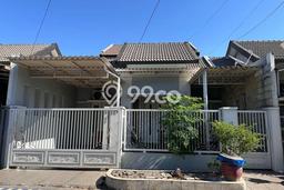 Dijual Rumah 4 Kamar Lokasi Ideal Bagus dan Strategis di Sidoarjo Dijual Rumah 4 Kamar Lokasi Ideal Bagus dan Strategis di Sidoarjo