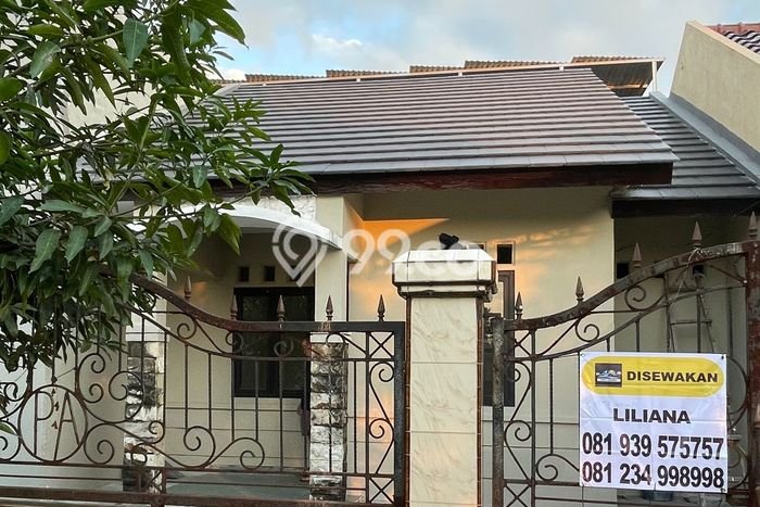 Dijual Cepat Rumah Favorit Siap Huni LB 166m2 di Sidoarjo, Sidoarjo Dijual Cepat Rumah Favorit Siap Huni LB 166m2 di Sidoarjo, Sidoarjo