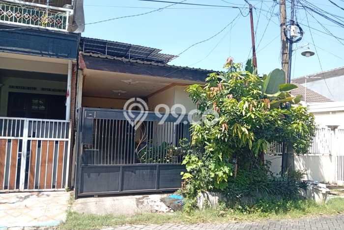 Dijual Rumah 4 Kamar Lokasi Strategis Nyaman dan Strategis di Sidoarjo Dijual Rumah 4 Kamar Lokasi Strategis Nyaman dan Strategis di Sidoarjo