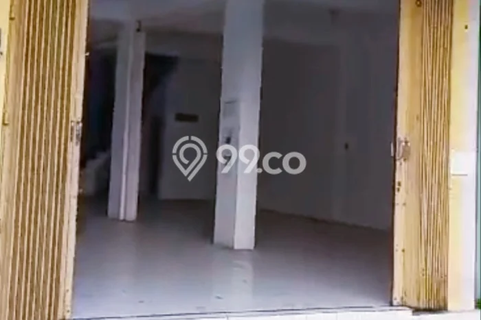 Ruko Dijual di Mojokerto LT 70m2 & LB 125m2 Lokasi Terbaik! Ruko Dijual di Mojokerto LT 70m2 & LB 125m2 Lokasi Terbaik!