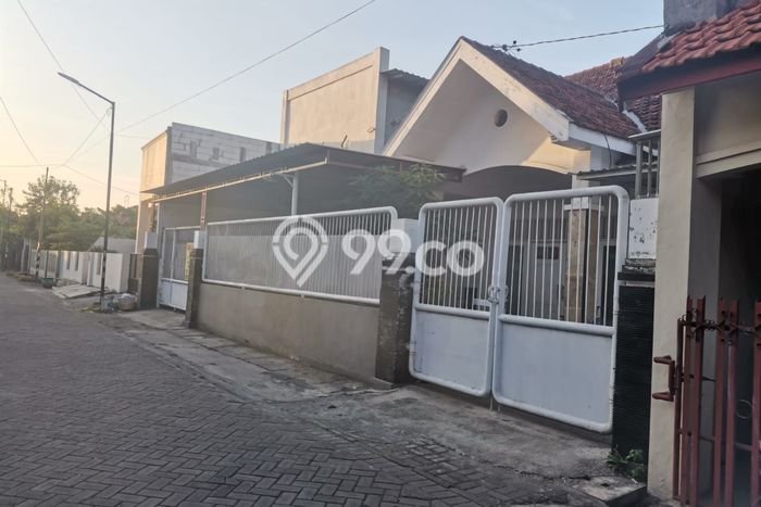 For Sale Rumah Mewah Exclusive di Sidoarjo, Sidoarjo For Sale Rumah Mewah Exclusive di Sidoarjo, Sidoarjo