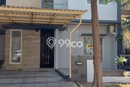 Lokasi strategis! Rumah siap pakai disewakan di Sidoarjo LB 200m2 Lokasi strategis! Rumah siap pakai disewakan di Sidoarjo LB 200m2