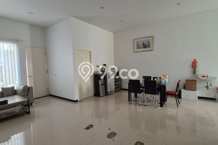 Dijual Rumah Strategis Bagus Punya 4 KT di Sidoarjo Sidoarjo SHM Dijual Rumah Strategis Bagus Punya 4 KT di Sidoarjo Sidoarjo SHM
