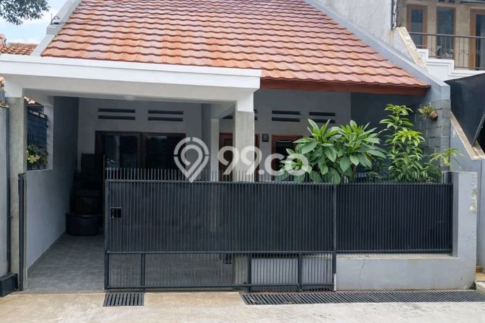 For Sale Rumah 2 Kamar Lokasi Ideal Bagus dan Strategis di Antapani For Sale Rumah 2 Kamar Lokasi Ideal Bagus dan Strategis di Antapani