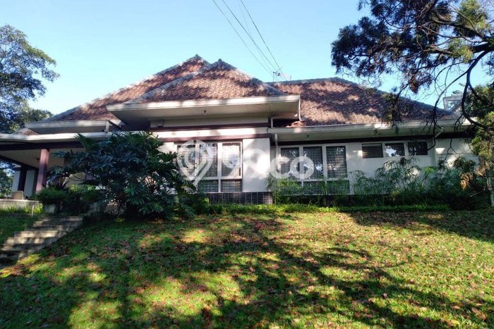 Jual Rumah Mewah Elegan Dengan View Cantik di Cipaganti, Bandung Jual Rumah Mewah Elegan Dengan View Cantik di Cipaganti, Bandung
