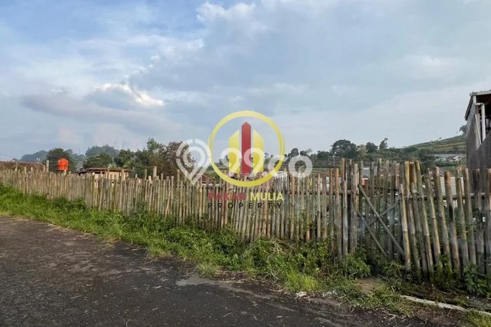 Kavling Tanah Dijual di Lembang, Bandung Barat, Luas 2500m2 Area Strategis Kavling Tanah Dijual di Lembang, Bandung Barat, Luas 2500m2 Area Strategis