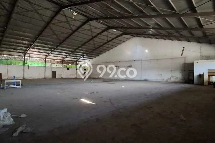 Gudang Dijual di Andir LT 5002m2, LB 2300m2 untuk Investasi Gudang Dijual di Andir LT 5002m2, LB 2300m2 untuk Investasi