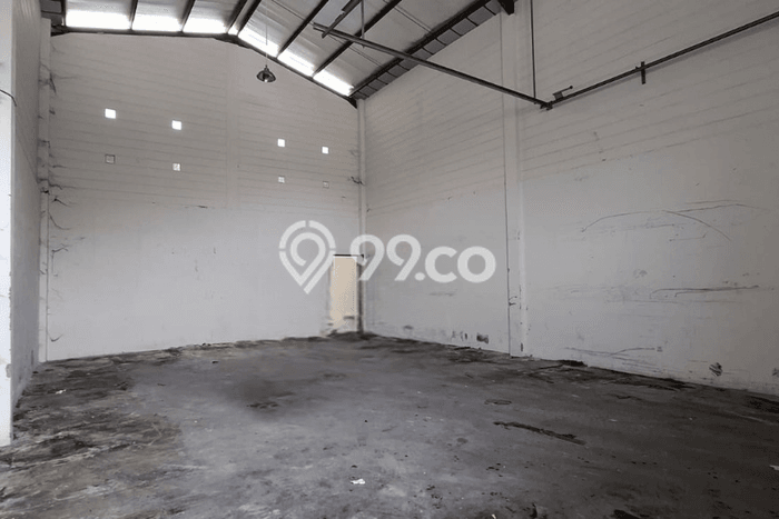 Disewakan Gudang Strategis Kawasan Kutawaringin, Luas 179m², Area Bisnis, Jalan Bagus Disewakan Gudang Strategis Kawasan Kutawaringin, Luas 179m², Area Bisnis, Jalan Bagus