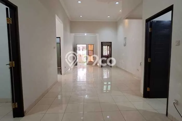 Jarang Ada! Rumah Kontrakan 3 Kamar Nyaman Siap Huni Taman Kopo Indah Jarang Ada! Rumah Kontrakan 3 Kamar Nyaman Siap Huni Taman Kopo Indah
