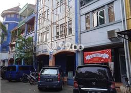 Area Ramai! Ruko Dijual di Duren Sawit untuk Bisnis Luas Bangunan 600m2 Area Ramai! Ruko Dijual di Duren Sawit untuk Bisnis Luas Bangunan 600m2