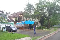 Rumah LT 510m² / LB 294m² di Kawasan Serpong, Tangerang Selatan Rumah LT 510m² / LB 294m² di Kawasan Serpong, Tangerang Selatan