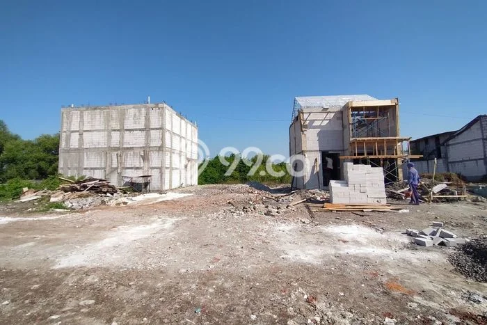 Dijual Rumah Minimalis Bagus Punya 1 KT di Rungkut Surabaya - Dijual Rumah Minimalis Bagus Punya 1 KT di Rungkut Surabaya -