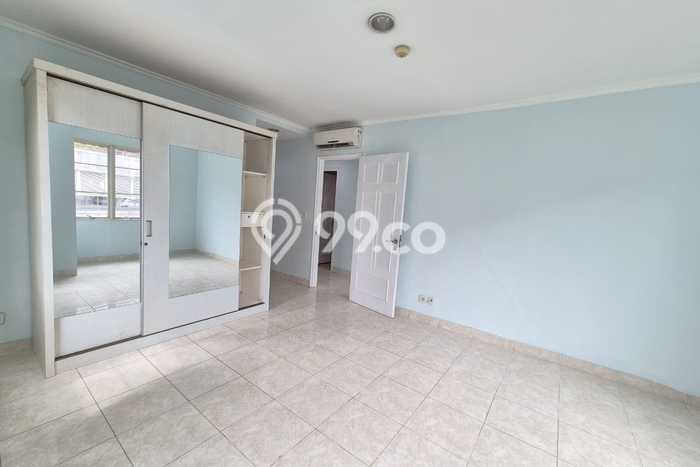 Apartemen Disewakan Murah 4 KT / 2 KM di Kelapa Gading, Jakarta Utara Apartemen Disewakan Murah 4 KT / 2 KM di Kelapa Gading, Jakarta Utara