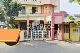Lokasi strategis! Rumah siap pakai dikontrakkan di Semarang Barat LB 720m2 Lokasi strategis! Rumah siap pakai dikontrakkan di Semarang Barat LB 720m2