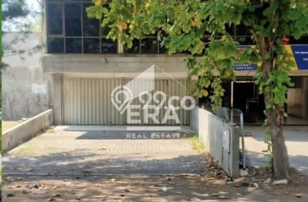 Ruko Disewa di Semarang dengan LB 364m2 Area Komersial Ramai Ruko Disewa di Semarang dengan LB 364m2 Area Komersial Ramai