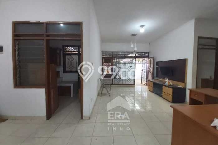 Lokasi strategis! Rumah siap pakai disewakan di Bandung Kidul LB 100m2 Lokasi strategis! Rumah siap pakai disewakan di Bandung Kidul LB 100m2