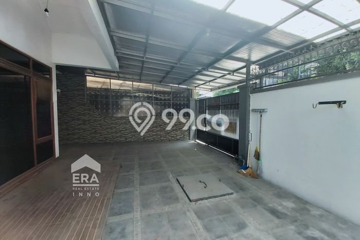 Lokasi strategis! Rumah siap pakai disewakan di Bandung Kidul LB 100m2 Lokasi strategis! Rumah siap pakai disewakan di Bandung Kidul LB 100m2