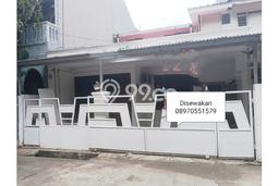 Disewakan Cepat Rumah Kondisi Baik di Area Kelapa Gading, Jakarta Utara Disewakan Cepat Rumah Kondisi Baik di Area Kelapa Gading, Jakarta Utara