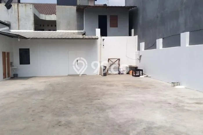 Gudang Lokasi Strategis di Joglo, Luas 70m², Kawasan Niaga Gudang Lokasi Strategis di Joglo, Luas 70m², Kawasan Niaga