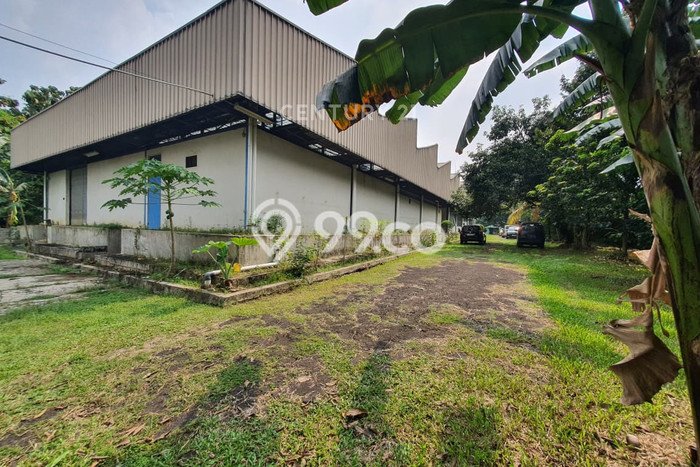 Unit Pabrik Dijual di Sukaraja Bogor Luas Tanah 4000m2, Luas Bangunan 1080m2 Unit Pabrik Dijual di Sukaraja Bogor Luas Tanah 4000m2, Luas Bangunan 1080m2