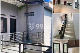 Disewakan! Rumah 4 Kamar Tidur &
3 Kamar Mandi di Sarijadi, Bandung Disewakan! Rumah 4 Kamar Tidur &
3 Kamar Mandi di Sarijadi, Bandung
