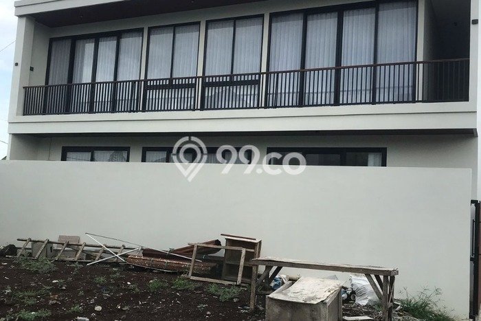 Vila di , Area 110m2m², Akses ke Pusat Kota Vila di , Area 110m2m², Akses ke Pusat Kota