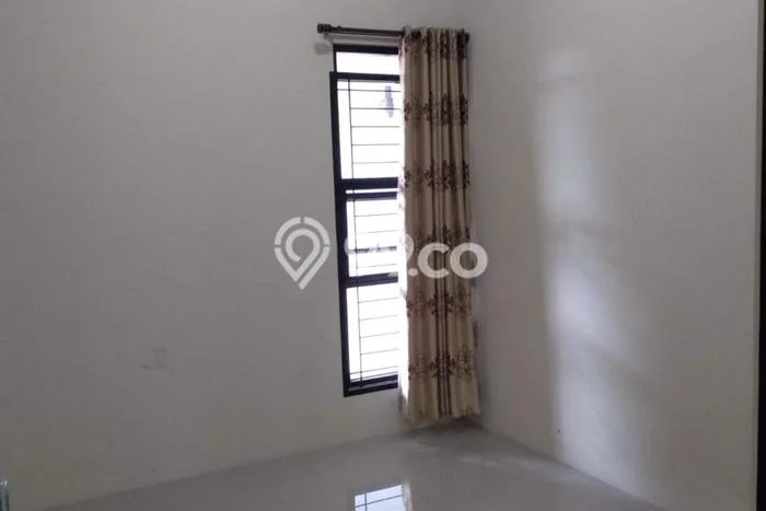 Rumah Mewah LT 127m2m² / LB 77m2m² di Kompleks Cluster , Bandung Rumah Mewah LT 127m2m² / LB 77m2m² di Kompleks Cluster , Bandung
