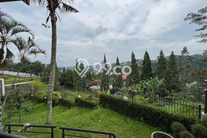 DIJUAL! Vila di , Luas 743m2m², Akses ke Pusat Kota DIJUAL! Vila di , Luas 743m2m², Akses ke Pusat Kota