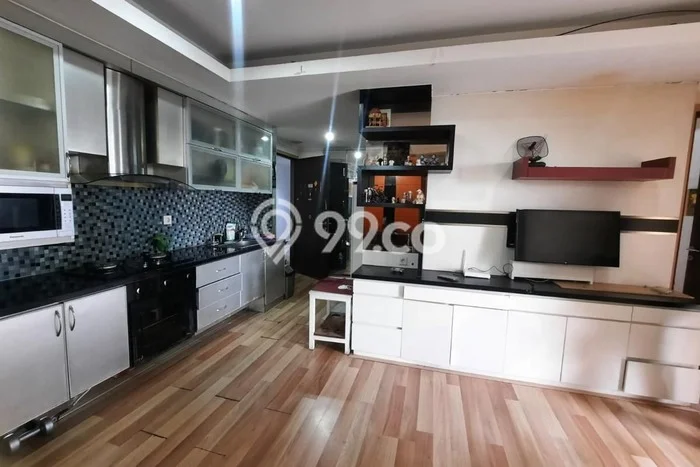 Apartemen Siap Huni 3 BR dengan Harga Hemat di Area Kemayoran, Jakarta Pusat Apartemen Siap Huni 3 BR dengan Harga Hemat di Area Kemayoran, Jakarta Pusat