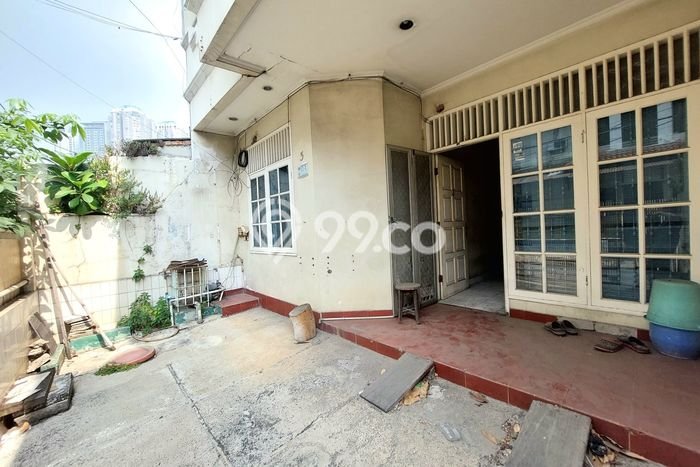 Dijual Hunian Rumah Terawat 3 KT di Tomang, Jakarta Barat Dijual Hunian Rumah Terawat 3 KT di Tomang, Jakarta Barat