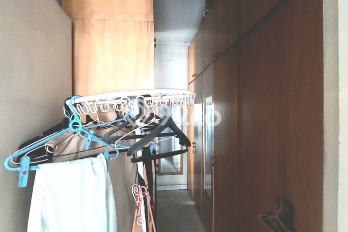 Dijual Hunian Rumah Terawat 3 KT di Tomang, Jakarta Barat Dijual Hunian Rumah Terawat 3 KT di Tomang, Jakarta Barat