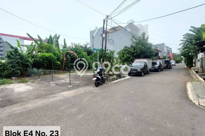Tanah Dijual Lokasi Strategis di Jakarta Barat dengan Luas 144m2 Tanah Dijual Lokasi Strategis di Jakarta Barat dengan Luas 144m2