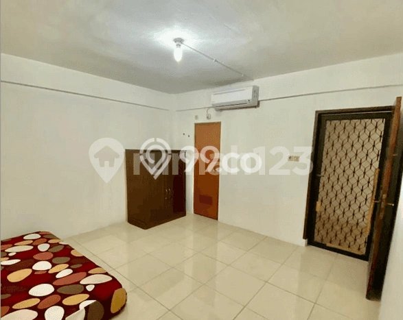 Dijual Rumah Kost di Jelambar, Jakarta Barat, 0 KT, 8 KM, Bangunan 198m2 Dijual Rumah Kost di Jelambar, Jakarta Barat, 0 KT, 8 KM, Bangunan 198m2