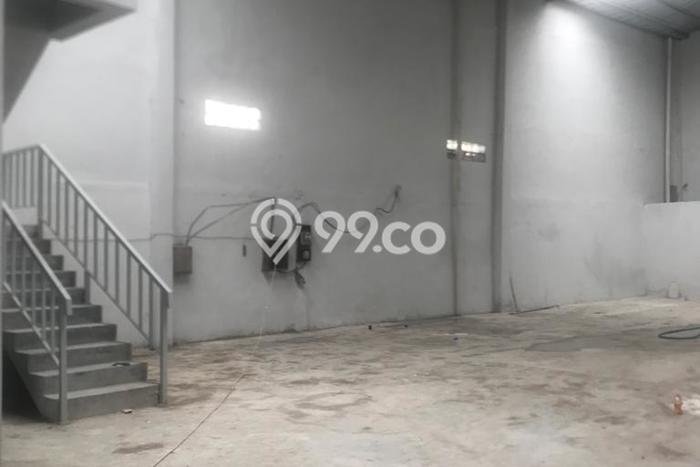 FOR SALE! Gudang di Cengkareng Jakarta Barat, LT 300m2, LB 300m2 FOR SALE! Gudang di Cengkareng Jakarta Barat, LT 300m2, LB 300m2